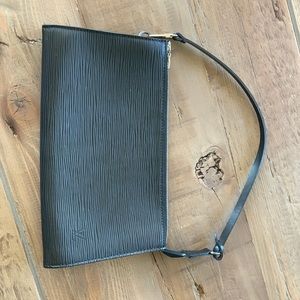 Louis Vuitton Epi Leather Pochette